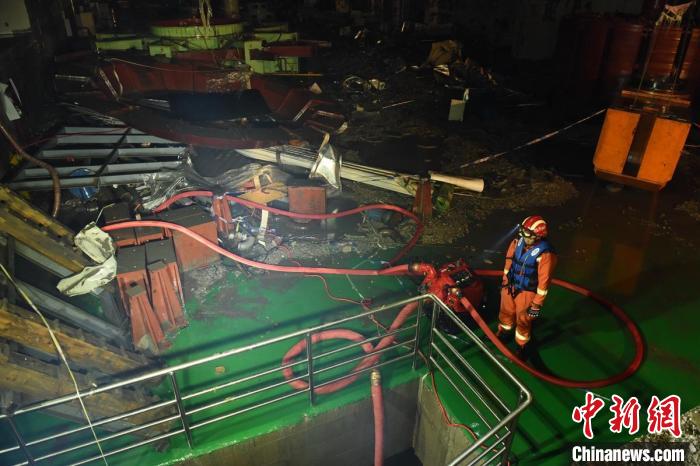 四川丹巴电站厂房堵头阀门爆裂，致1人亡、尚有8人被困