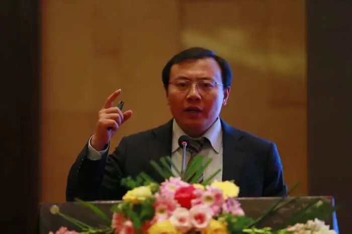 深夜突发，任泽平微博被禁言！少一些“任泽平式”的哗众取宠吧休闲区蓝鸢梦想 - Www.slyday.coM