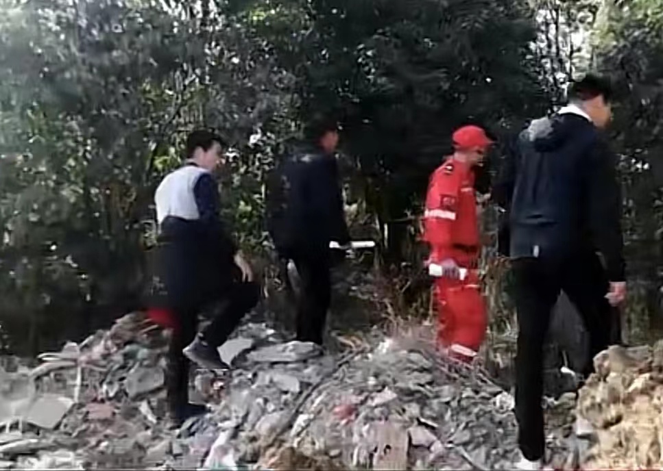 安徽警方通报失踪一个月女孩进展：河面发现尸体，已确认身份休闲区蓝鸢梦想 - Www.slyday.coM