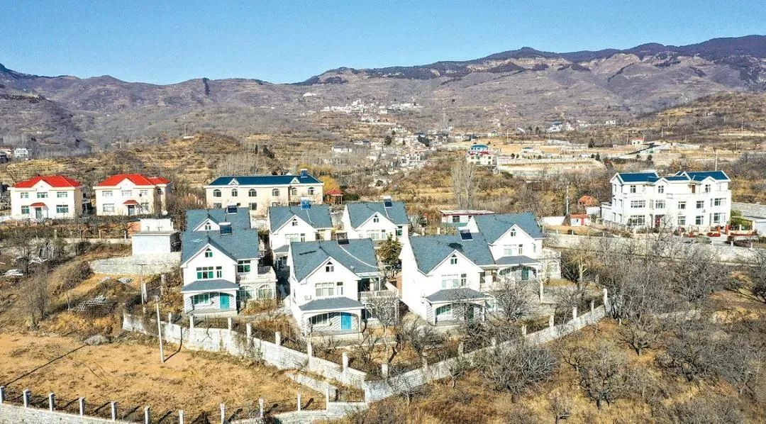 李家塘村北的别墅群&nbsp;图源：《经济参考报》