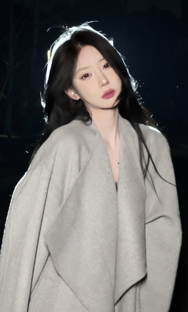 网红真有钱！薛小婉晒生日红包约20万，凡尔赛：人情世故，要还的休闲区蓝鸢梦想 - Www.slyday.coM