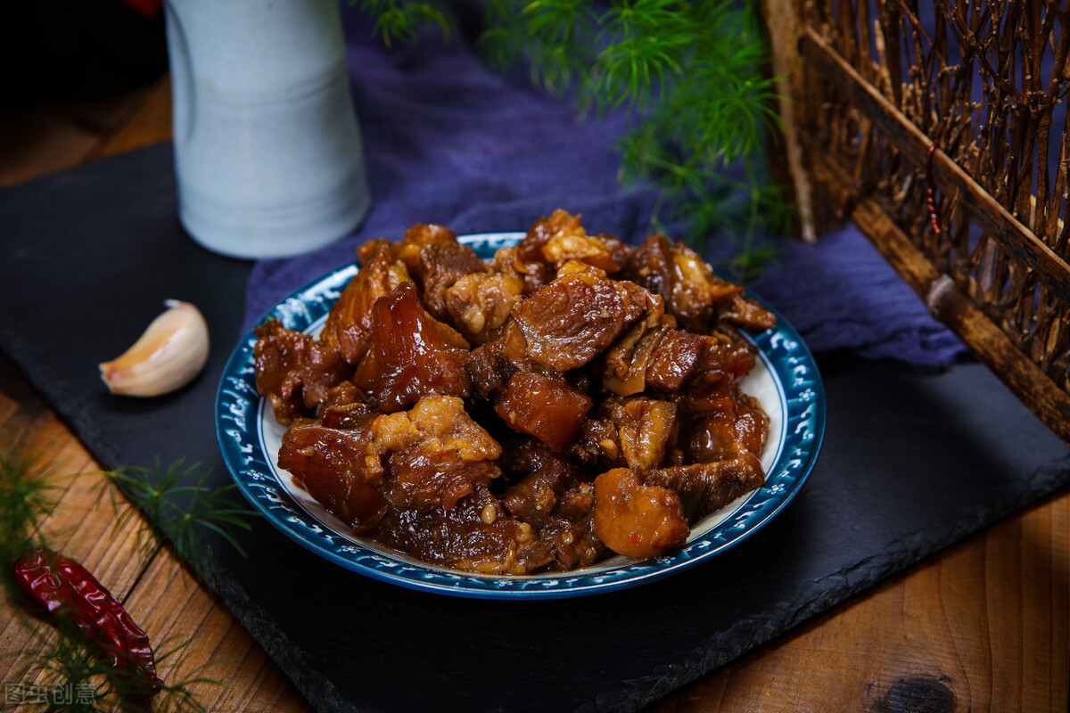 黄焖牛肉,简单一焖一炖,过年聚餐端上桌,亲戚夸你是大厨|牛肉|牛腩