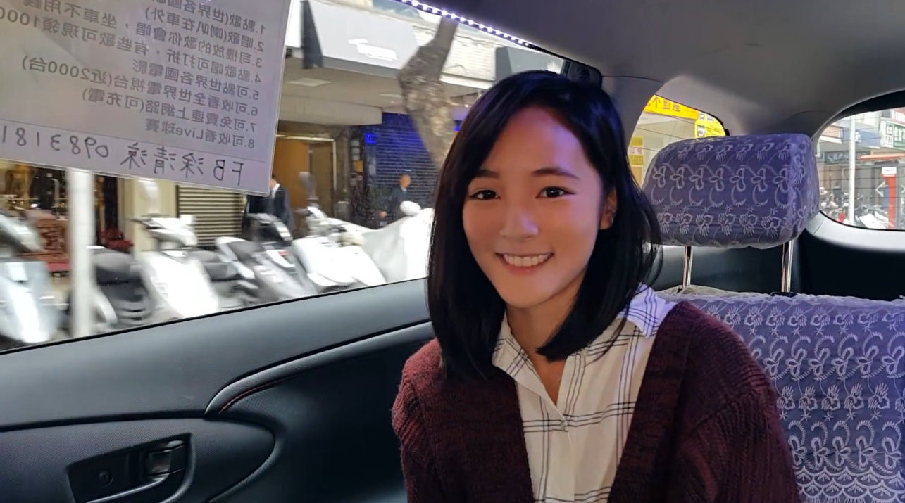 睡前听点 王净出道前在计程车上唱的《小幸运+你敢不敢》_新浪新闻