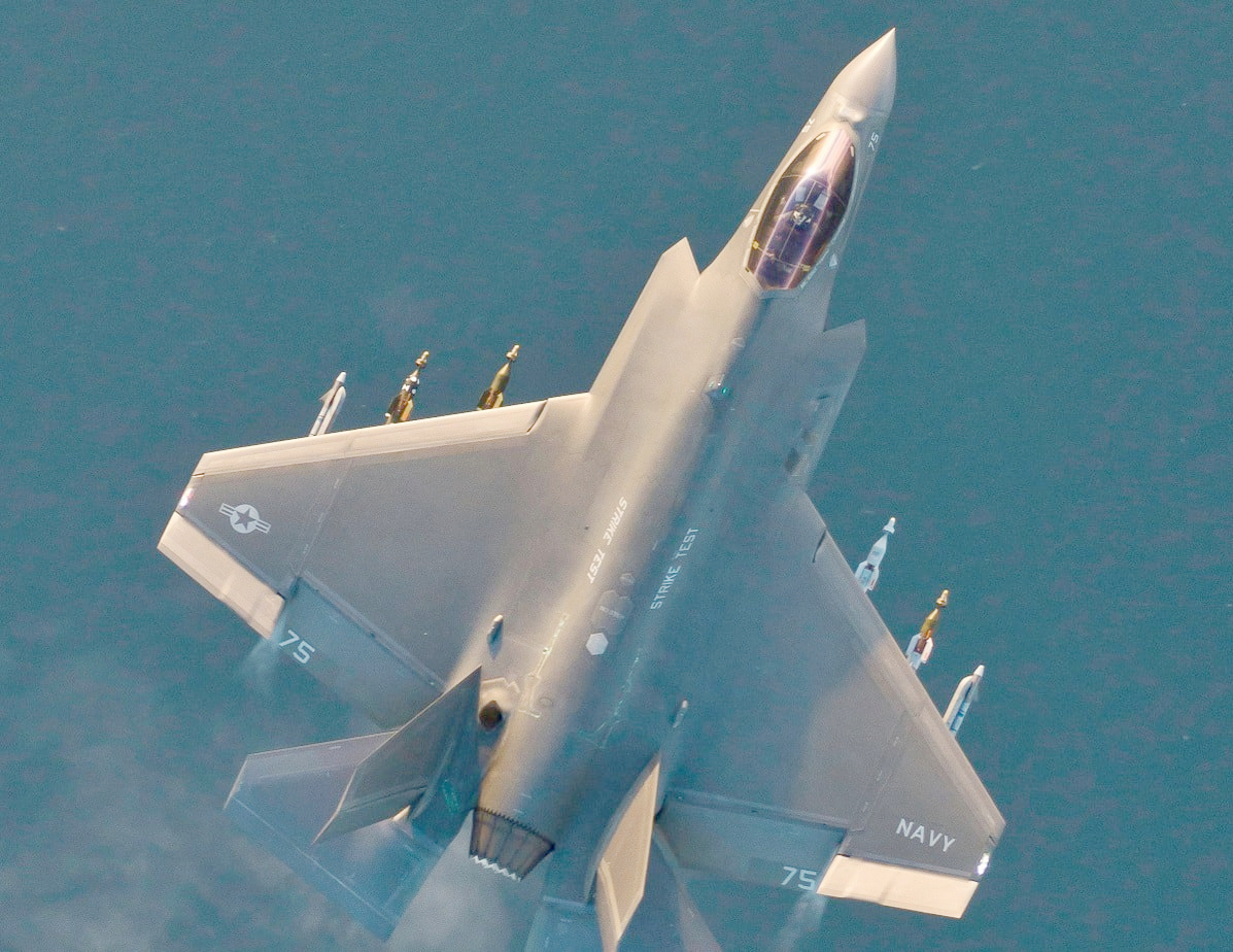 美军骚操作:海军陆战队也买f-35c,还部署到海军航母上出海作战|航母