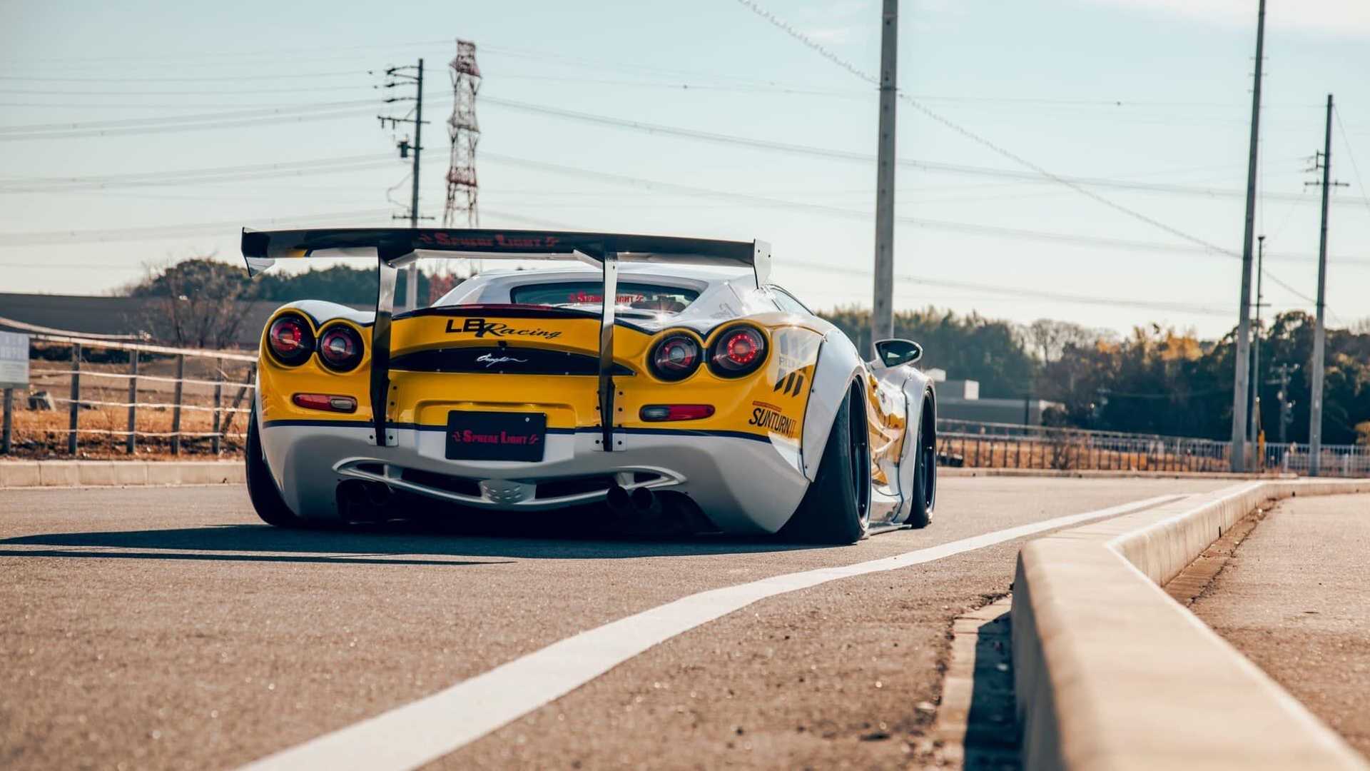 东京改装车展光冈大蛇宽体敢于尝试的光冈大蛇值得我们尊重