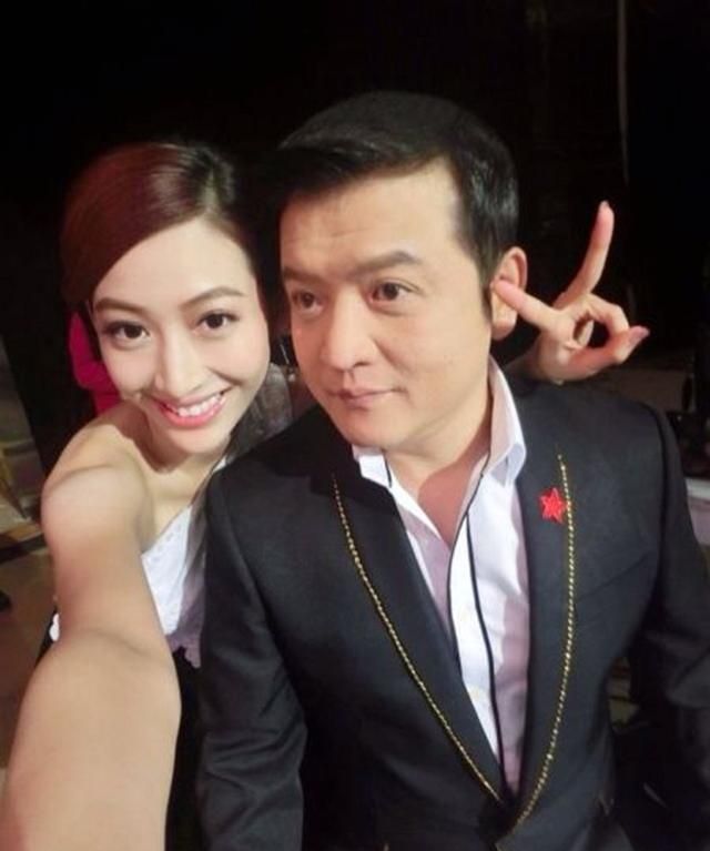 赵屹鸥:飞行员出身成央视主持,能演又能导,如今生活幸福美满|央视