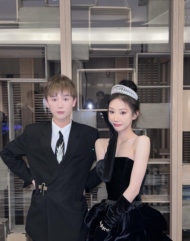 网红真有钱！薛小婉晒生日红包约20万，凡尔赛：人情世故，要还的休闲区蓝鸢梦想 - Www.slyday.coM