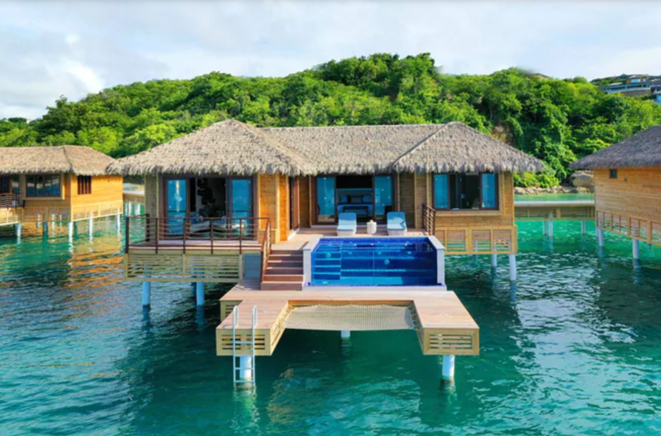 最浪漫的水屋,并不一定都在马尔代夫.|度假村|马尔代夫|小屋_新浪新闻