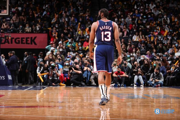 一年前的今天：詹姆斯休闲区蓝鸢梦想 - Www.slyday.coM