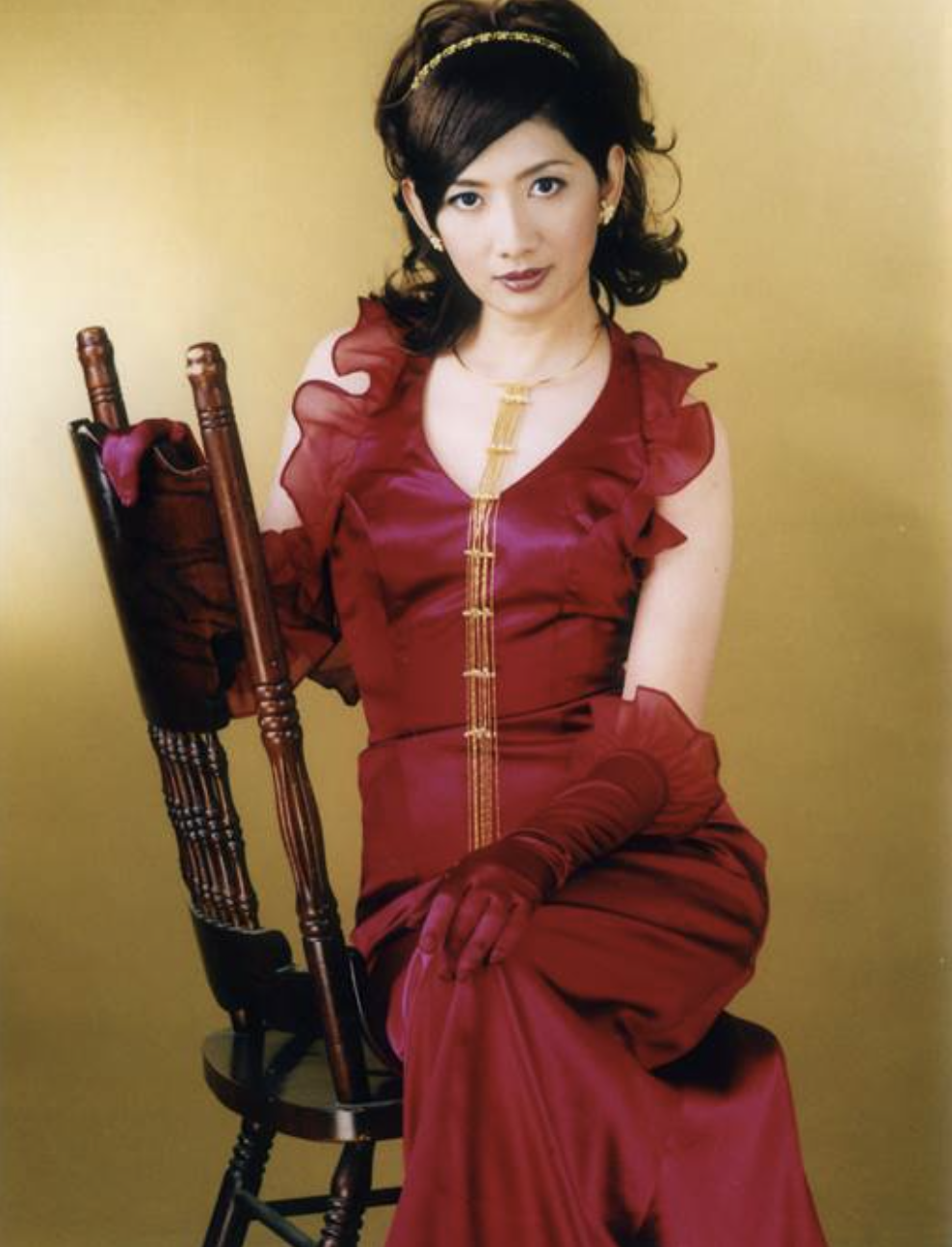 不过那个年代的女明星都以嫁人为最主要的任务,尽管事业爆红,但刘玉璞