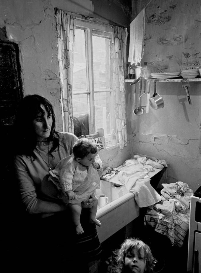 老照片六七十年代英国的贫民窟