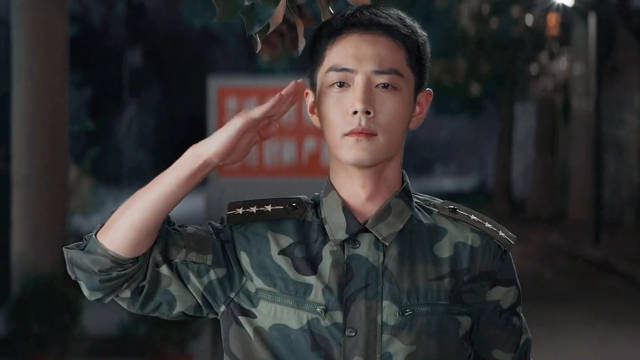 顾一野敬礼给我看因为太帅了肖战的军装yyds