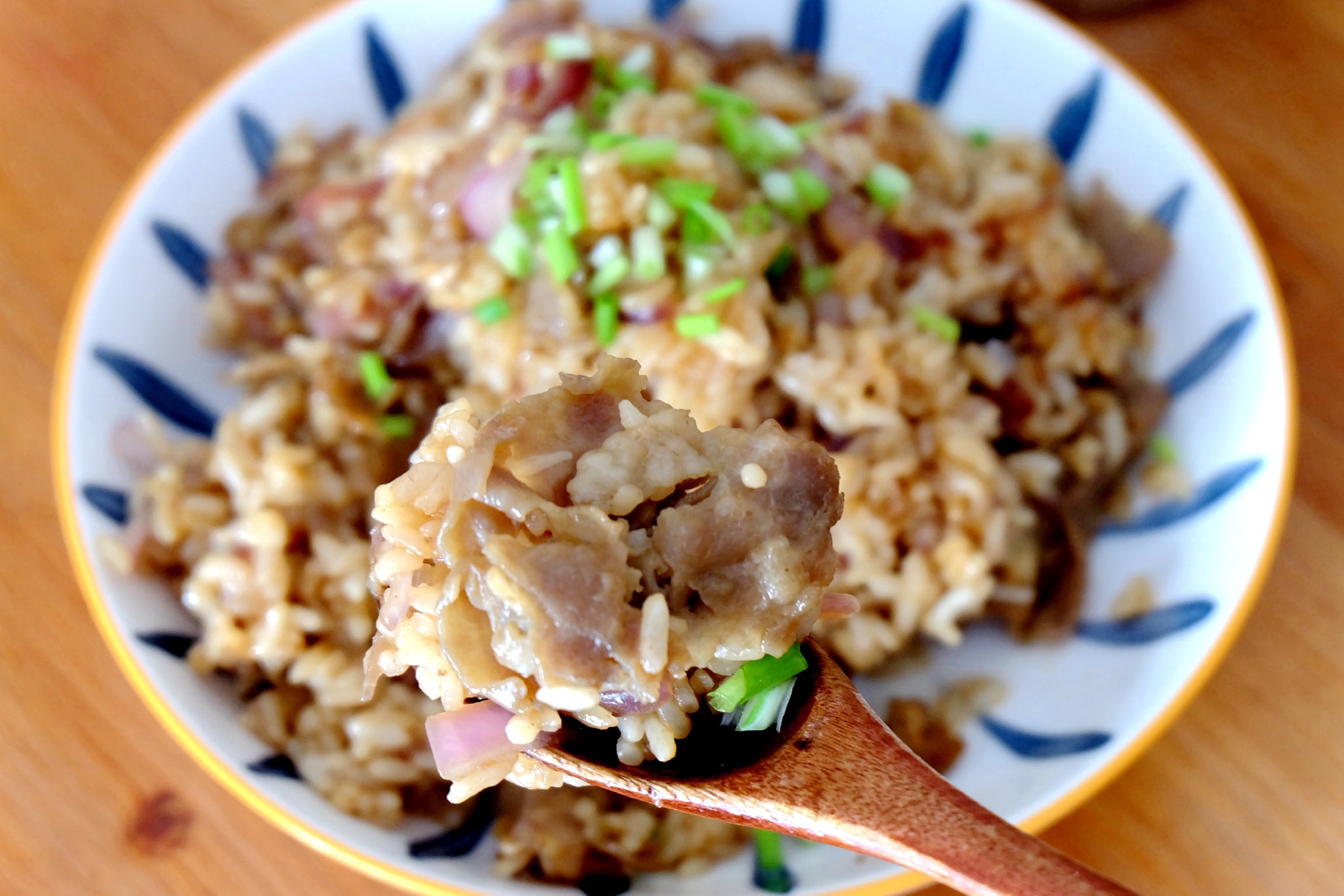 别再点外卖了教你在家做肥牛炒饭做法简单营养又好吃