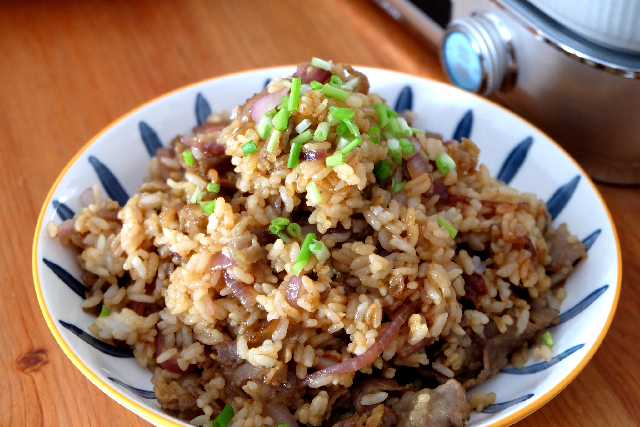 别再点外卖了教你在家做肥牛炒饭做法简单营养又好吃