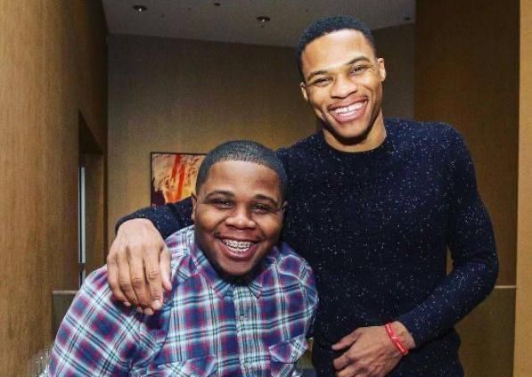 四巨头不可战胜!湖人显然不同意威少弟弟观点,5换2交易正在路上休闲区蓝鸢梦想 - Www.slyday.coM 四巨头不可战胜!湖人显然不同意威少弟弟观点,5换2交易正在路上休闲区蓝鸢梦想 - Www.slyday.coM