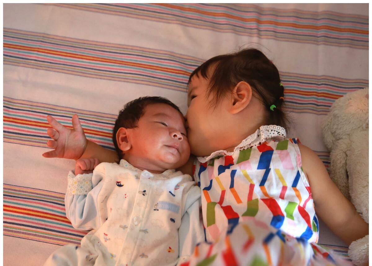 “独生子女”的父母：退休金是否有“法律”规定上调5%？答案来休闲区蓝鸢梦想 - Www.slyday.coM