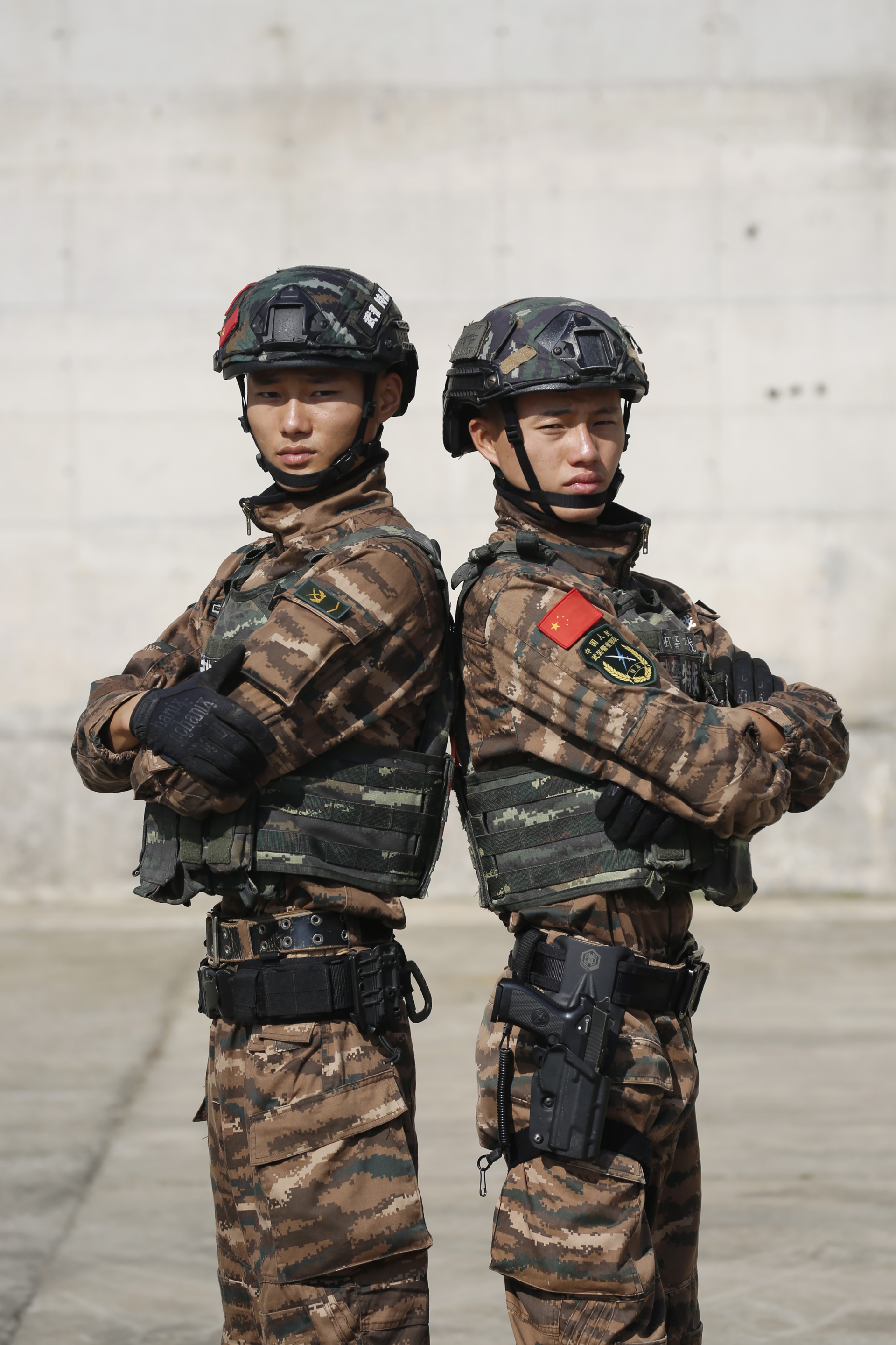 热血青春挥汗军营记武警广东总队执勤第二支队00后双胞胎特战队员