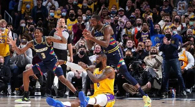 惨败!湖人96:133不敌掘金,强队警告,沃格尔应认清现实,别头铁休闲区蓝鸢梦想 - Www.slyday.coM 惨败!湖人96:133不敌掘金,强队警告,沃格尔应认清现实,别头铁休闲区蓝鸢梦想 - Www.slyday.coM