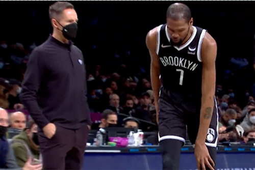 揪心!杜兰特意外受伤离场,与四年前的“受伤”极其类似休闲区蓝鸢梦想 - Www.slyday.coM 揪心!杜兰特意外受伤离场,与四年前的“受伤”极其类似休闲区蓝鸢梦想 - Www.slyday.coM