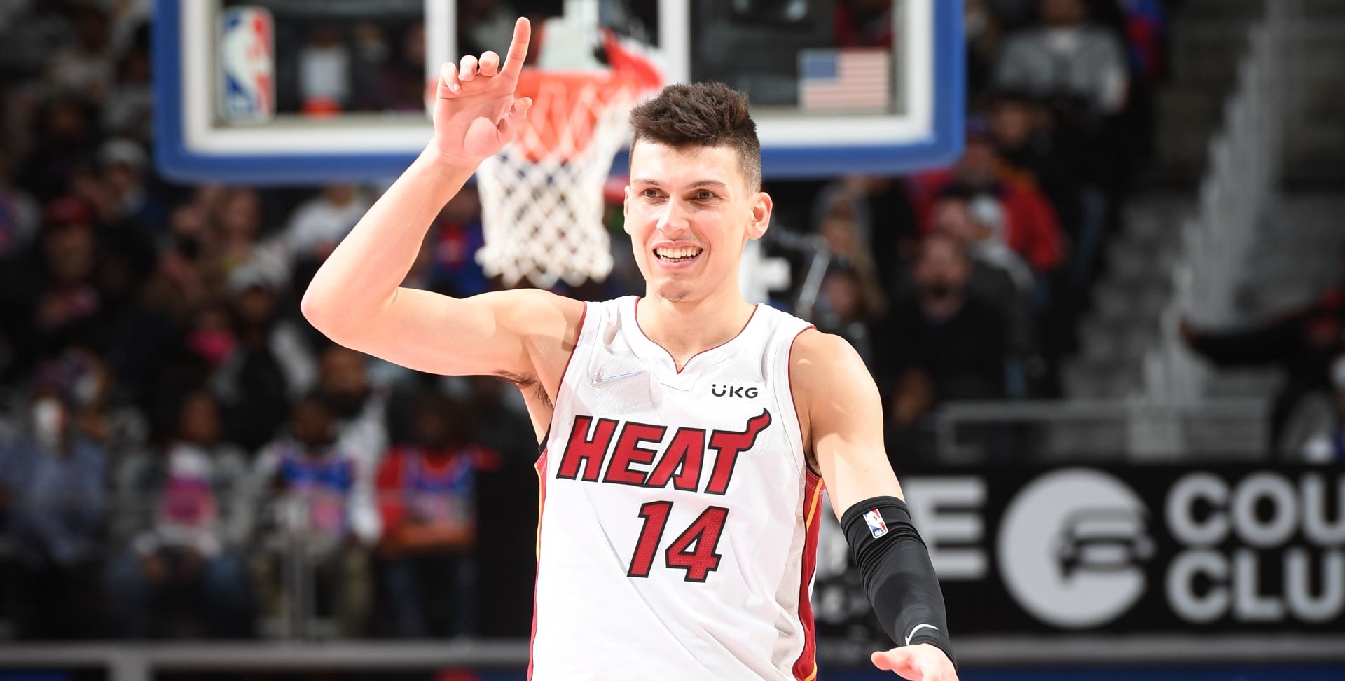 希罗拿不到顶薪?薪资专家的预测也太悲观了吧!休闲区蓝鸢梦想 - Www.slyday.coM 希罗拿不到顶薪?薪资专家的预测也太悲观了吧!休闲区蓝鸢梦想 - Www.slyday.coM