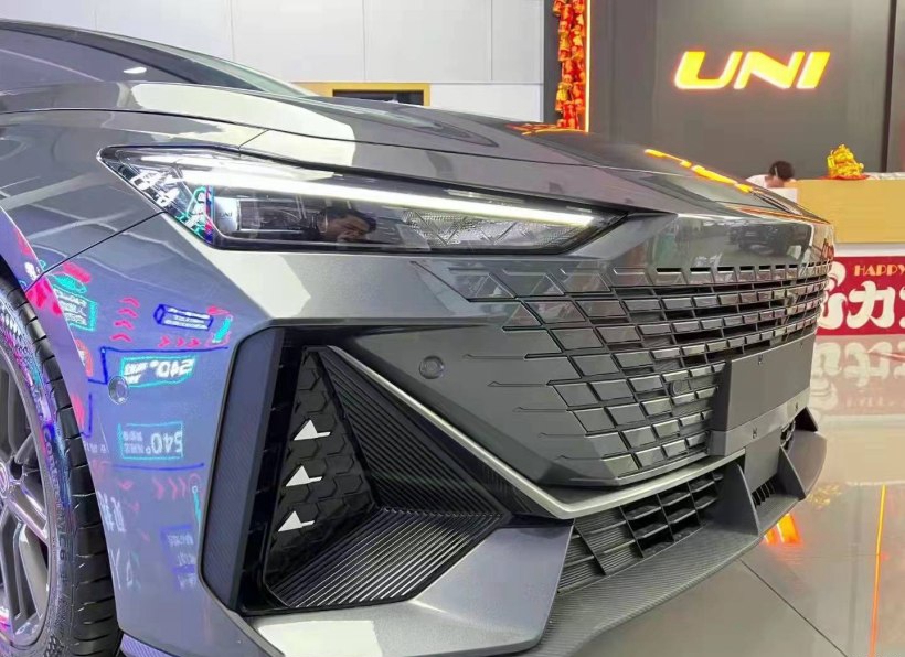 刻在骨子里的运动！长安UNI休闲区蓝鸢梦想 - Www.slyday.coM