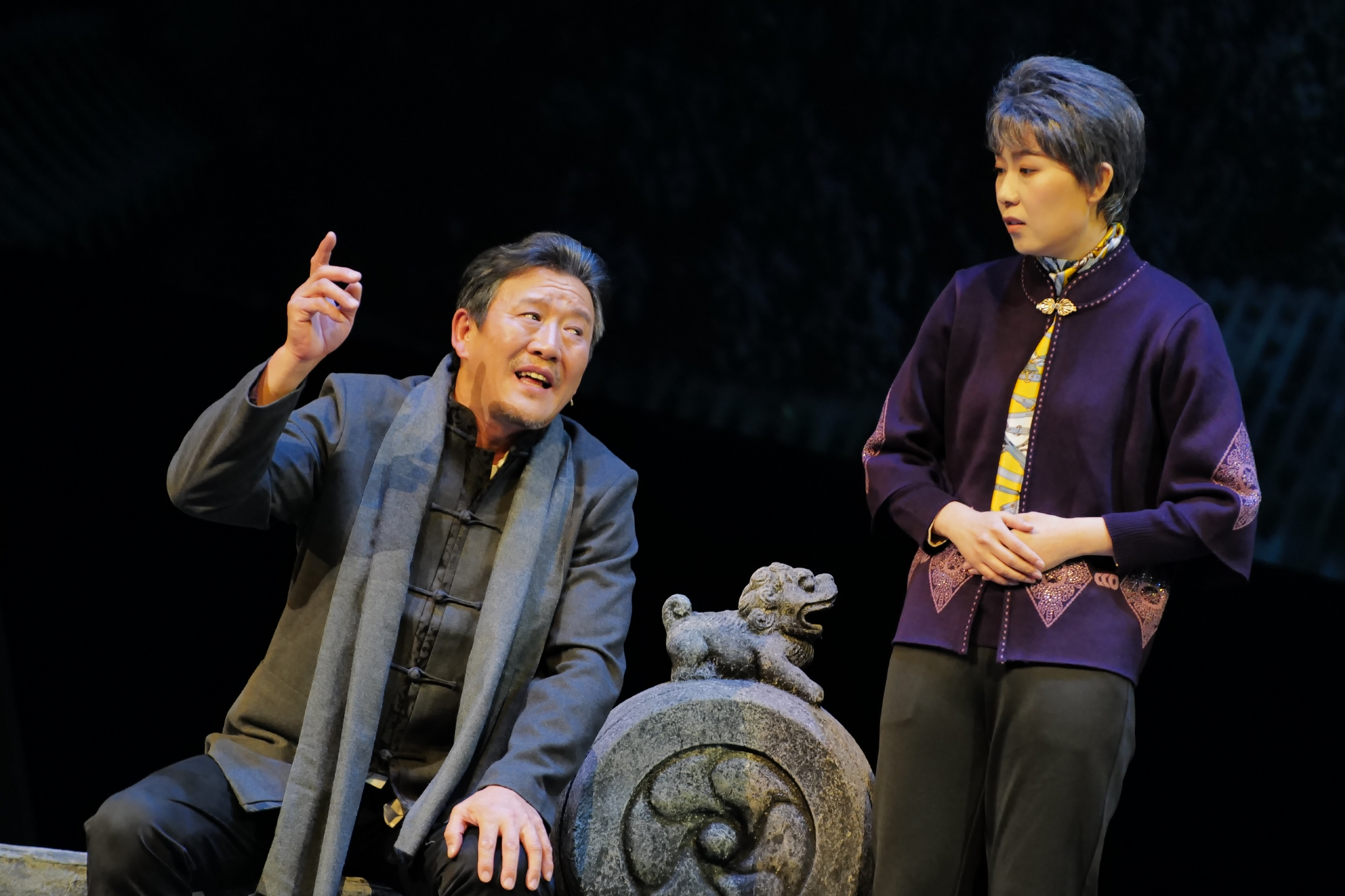 演绎北京美食地标三十余年变迁,话剧《簋街》首演