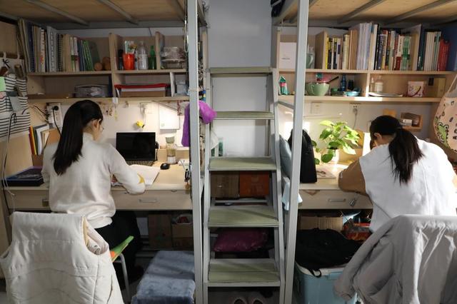 疫情留校,天大学子扮靓宿舍快乐生活|辅导员|新冠肺炎_新浪新闻