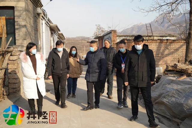 井陉快报张亚松县长检查软弱涣散村