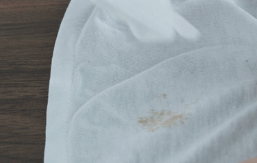 为什么一穿"白衣服"吃饭就会溅上油?知道真相后恍然大悟