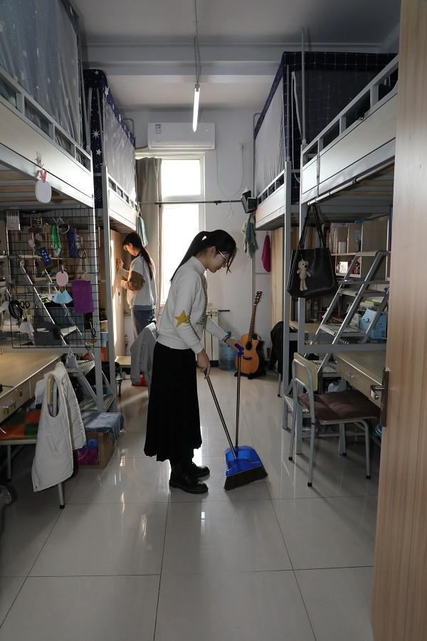 疫情留校,天大学子扮靓宿舍快乐生活|辅导员|新冠肺炎_新浪新闻