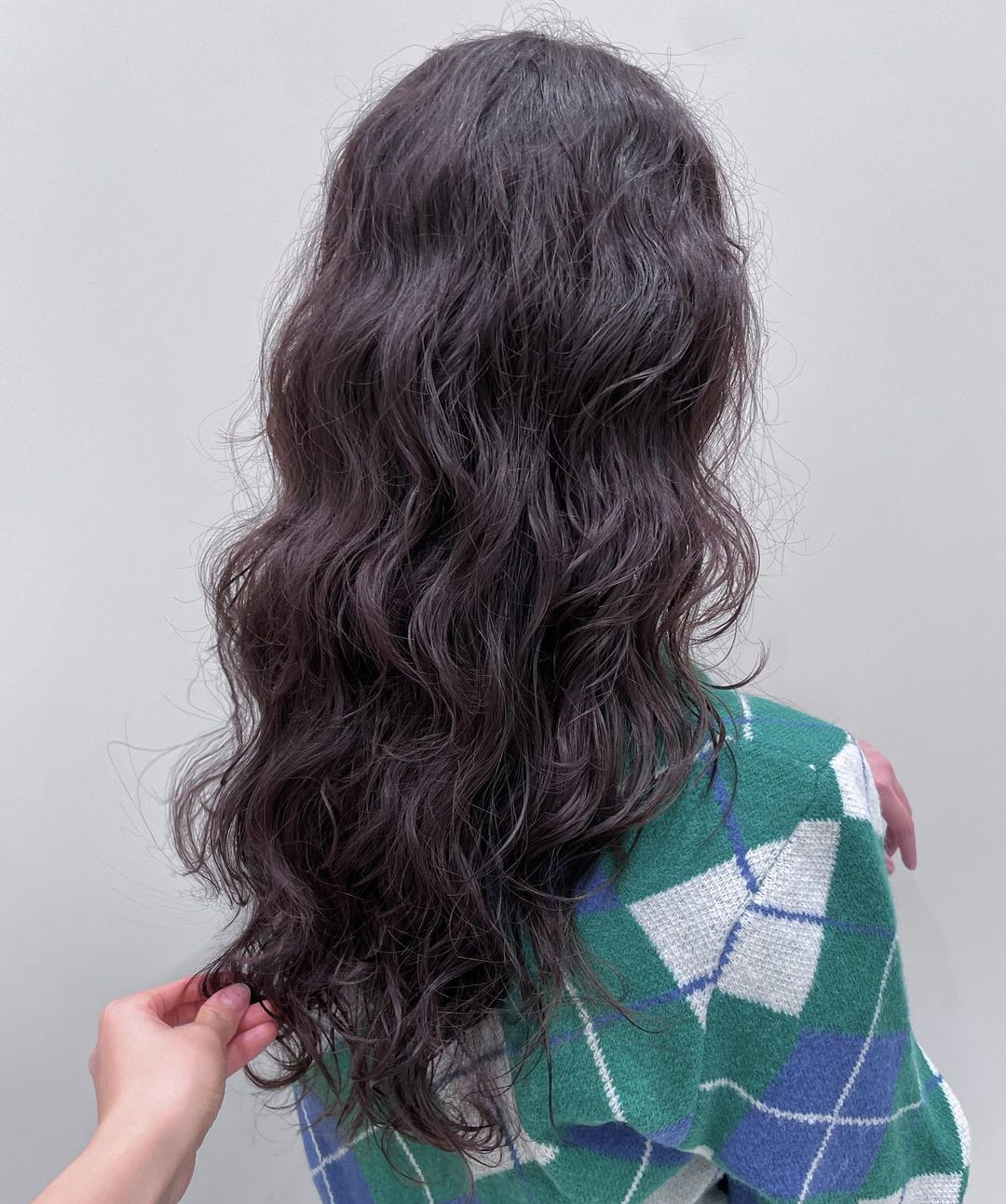 "长发烫满头",风情万种又上头.|长发|发型_新浪新闻