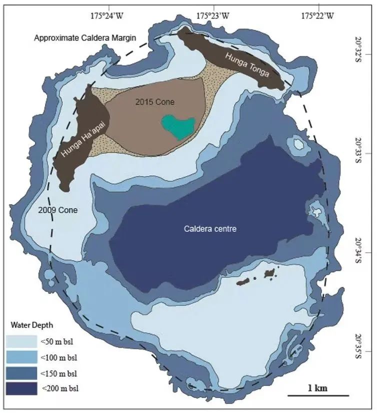 ▲当地时间2022年1月15日，新西兰高级公署发布的卫星图像显示汤加海底火山喷发的图像。图/IC photo