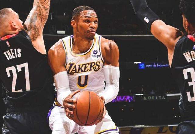 心酸!多位NBA名宿抨击湖人,詹姆斯道歉,威少斥队友不努力休闲区蓝鸢梦想 - Www.slyday.coM 心酸!多位NBA名宿抨击湖人,詹姆斯道歉,威少斥队友不努力休闲区蓝鸢梦想 - Www.slyday.coM