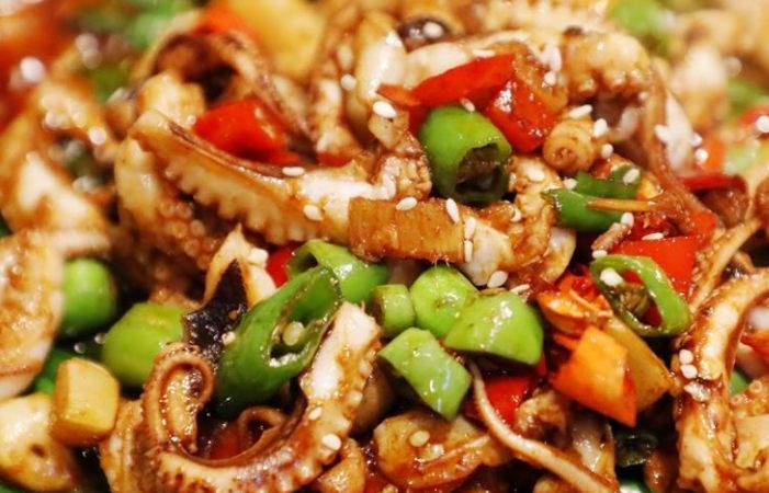 火锅风味的蒜香八爪鱼香辣爽口鲜嫩味美吃了一次还想吃