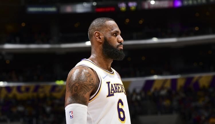 树倒猢狲散!湖人续签一人,威少弟弟发声,詹姆斯主动道歉休闲区蓝鸢梦想 - Www.slyday.coM 树倒猢狲散!湖人续签一人,威少弟弟发声,詹姆斯主动道歉休闲区蓝鸢梦想 - Www.slyday.coM