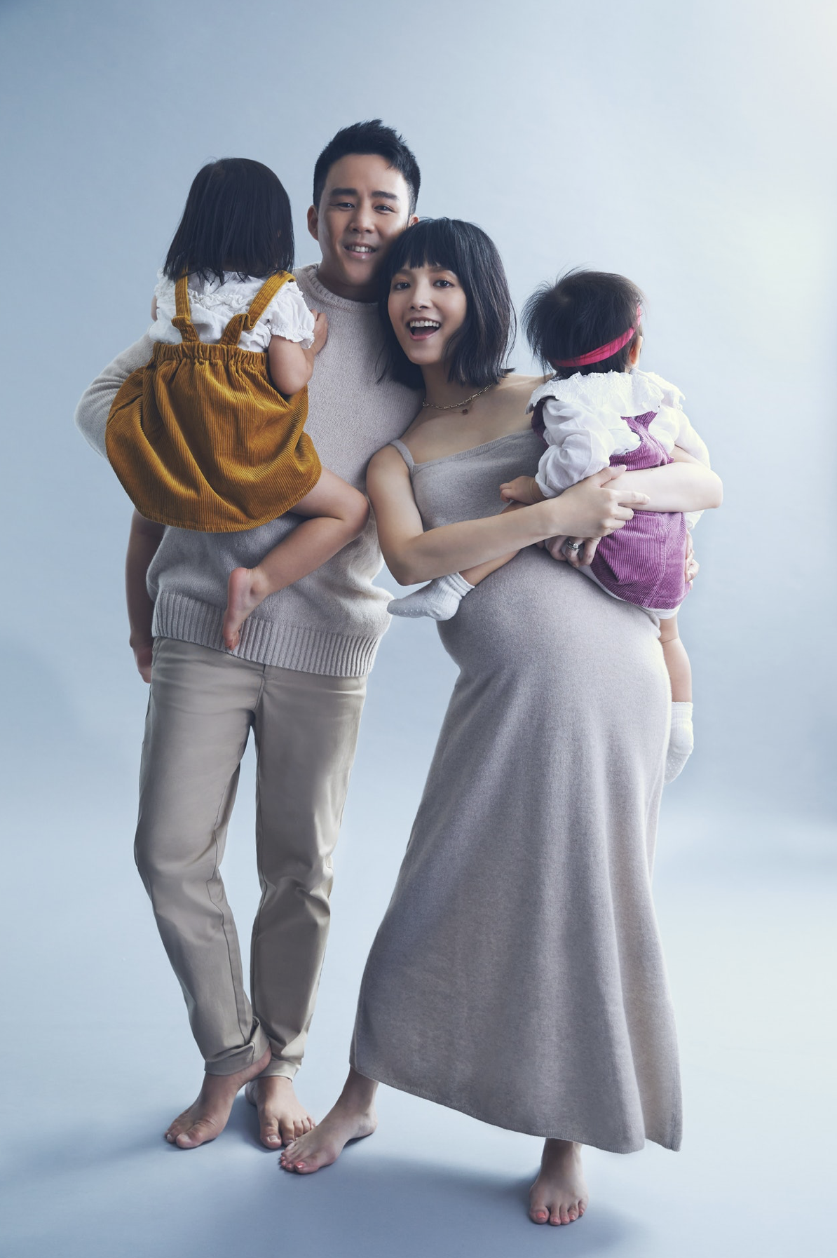 前tvb艺人陈嘉宝第三胎生女,丈夫开香槟庆祝,四年生了三个女儿|陈嘉宝