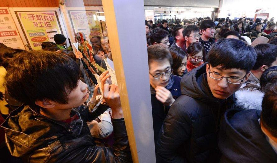 教师“年终奖”出新规，严格按“不低于”执行，赶超公务员休闲区蓝鸢梦想 - Www.slyday.coM