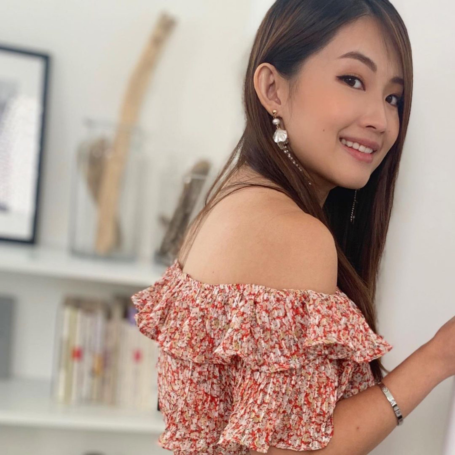 29岁tvb艺人自曝考公务员笔试通过已获面试职位薪资55万元