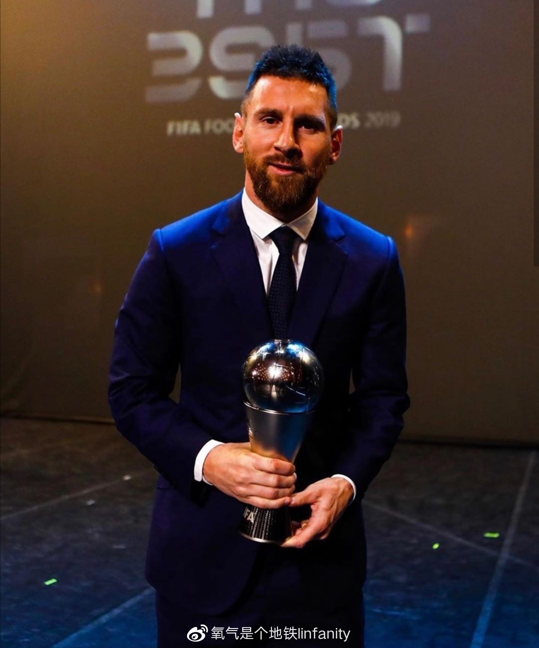 梅西基本锁定世界足球先生!但有媒体不服,并表示金球奖不公平!休闲区蓝鸢梦想 - Www.slyday.coM 梅西基本锁定世界足球先生!但有媒体不服,并表示金球奖不公平!休闲区蓝鸢梦想 - Www.slyday.coM