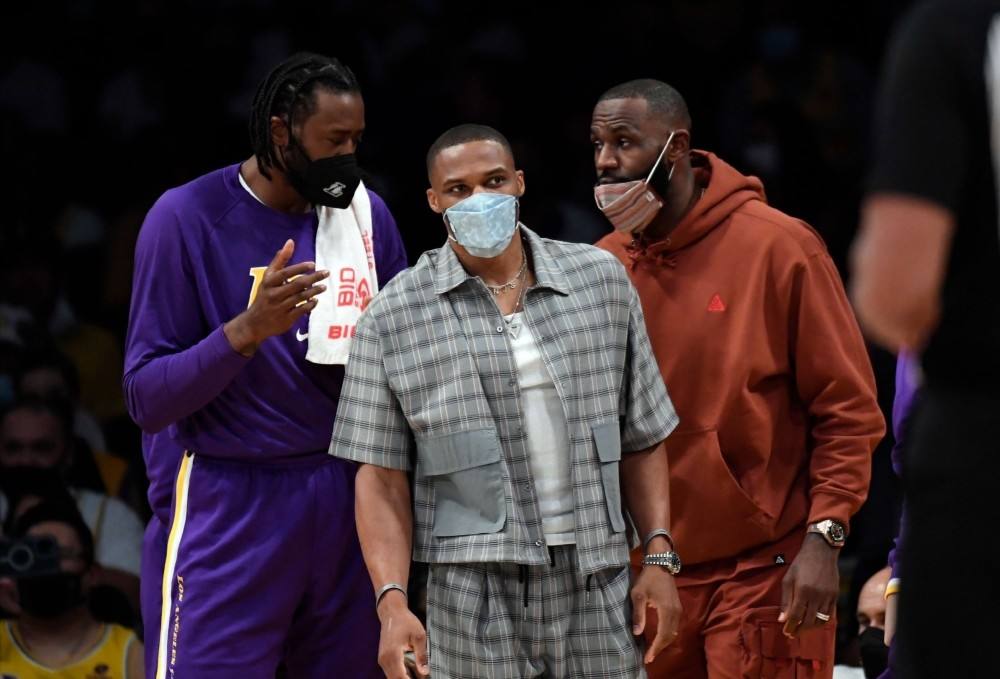 我道歉！詹姆斯公开致歉，威少弟弟鸣不平，名嘴：湖人惨败是好事休闲区蓝鸢梦想 - Www.slyday.coM