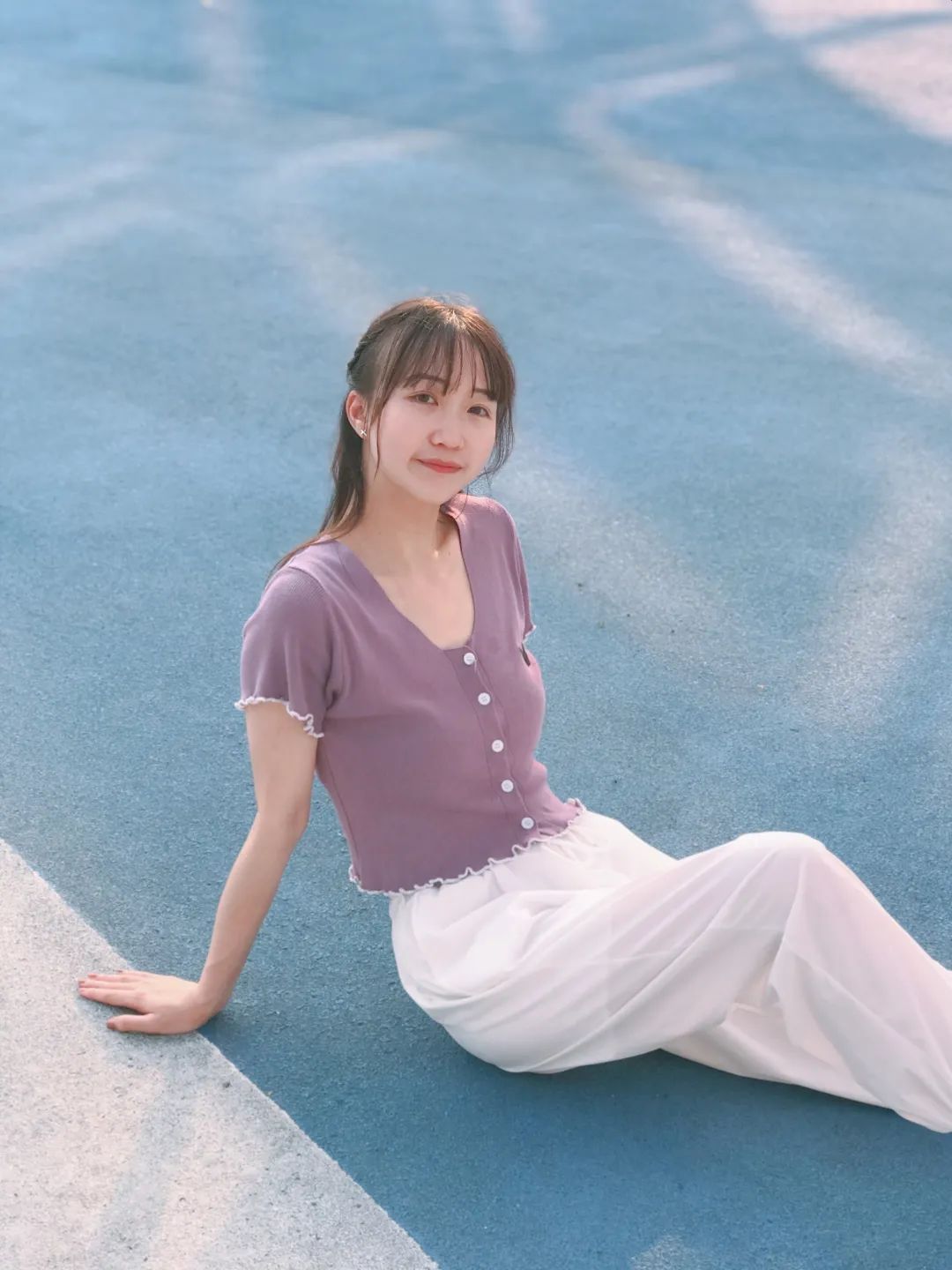 超火的"三角形"拍法,让人像更好看!__财经头条