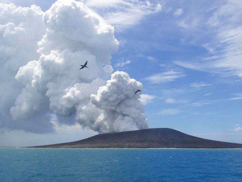 汤加海底火山再次喷发休闲区蓝鸢梦想 - Www.slyday.coM