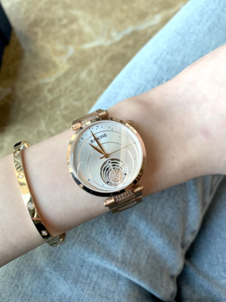 这些女士手表来看看适合约会戴