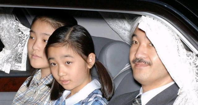 佳子公主13岁穿着暴露丢尽皇室脸面与相恋7年男友不婚的秘密