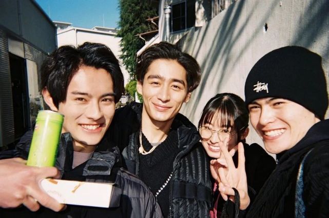 假面骑士:poppy不慎感染新冠,ex-aid剧组真是多灾多难|新冠肺炎_新浪