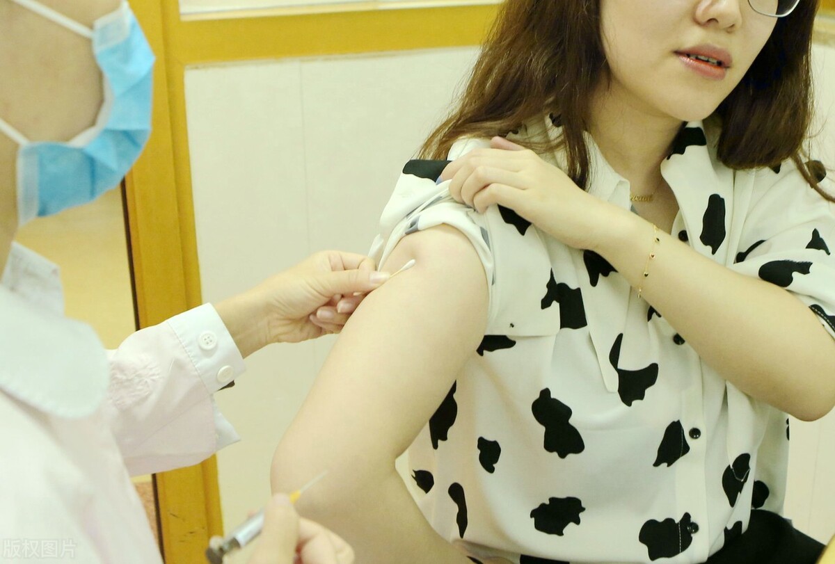 研究生编代码有偿帮抢HPV九价疫苗　已被采取刑事强制措施休闲区蓝鸢梦想 - Www.slyday.coM