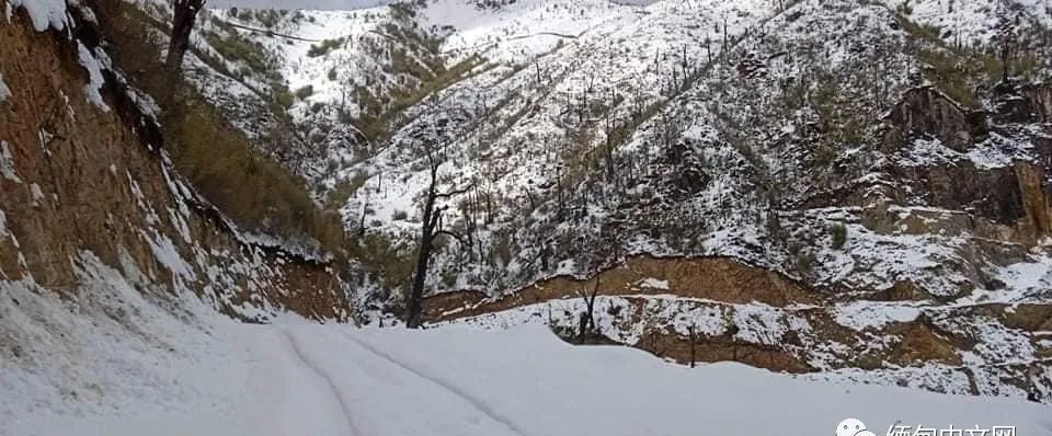 缅甸北部小镇下大雪啦！一下就是三天，积雪都堆了好厚一层休闲区蓝鸢梦想 - Www.slyday.coM