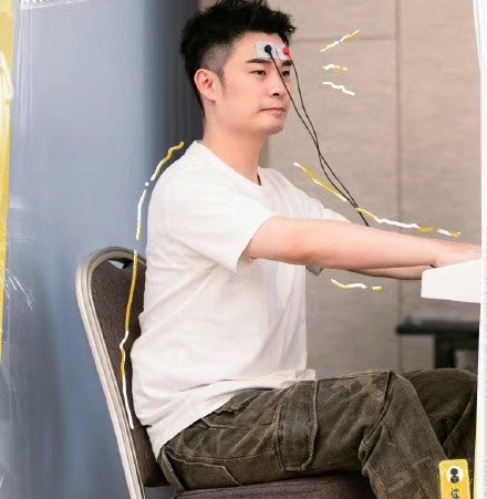 邓超综艺太安静，网友表示笑果文化喧宾夺主，新嘉宾引争议休闲区蓝鸢梦想 - Www.slyday.coM