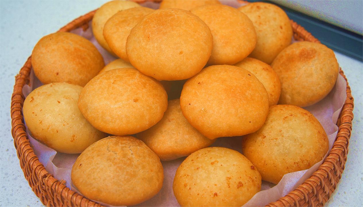 快过年了,教你在家炸油糕,不破皮不开裂,香甜可口真好吃__财经头条