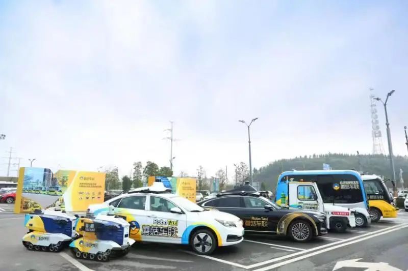 图 / 蘑菇车联自动驾驶城市公共出行和公共服务车队